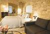 hotel_img